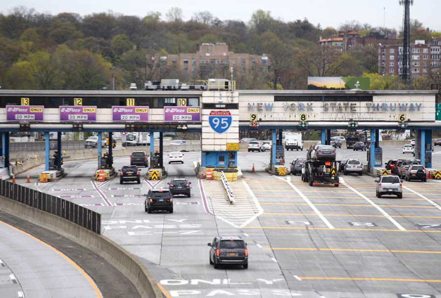 connecticutmag's tweet image. Amid dwindling transit funds, some see electronic tolls as the answer. What do you think? Should we add tolls to our highways?
connecticutmag.com/the-connecticu…