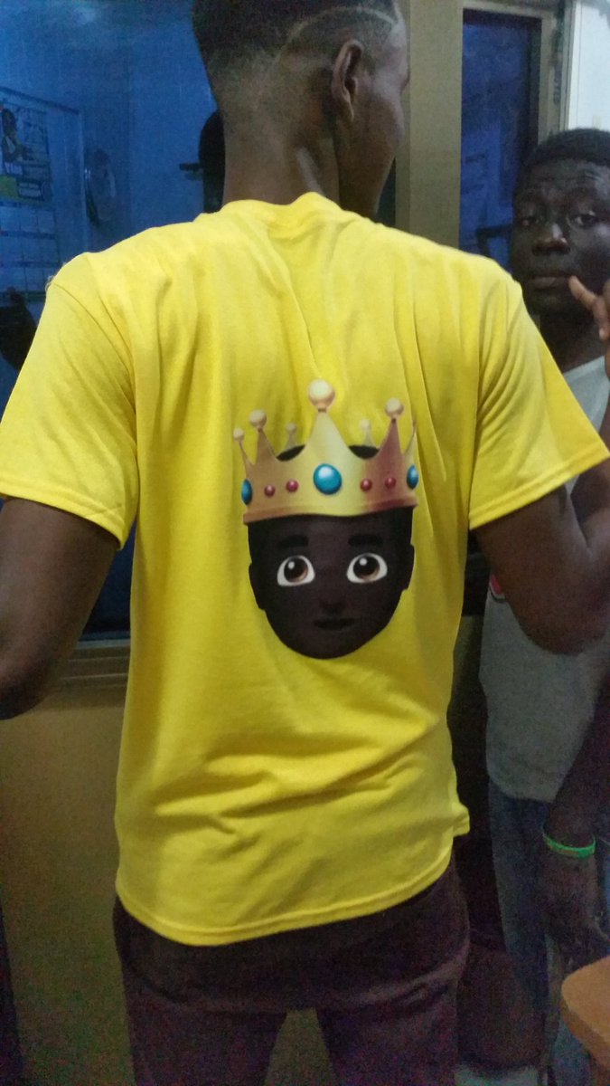 adom_hndrxx1's tweet photo. Customize your own tee shirt at an affordable price hit our DM or call us on 05011953457 to place your orders @Stabelfort @imaprincegyasi @MhisterKranium @stoddison25_gh @kobinaocrangh @iandopie @_addico_ @Kwabenalovesama @ToTheYoungsters https://t.co/9HzEyZdYBP