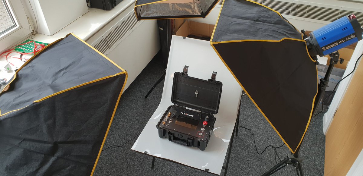 ForrestEvolved's tweet image. Product photography the simple, yet effective way! #FirstTweet