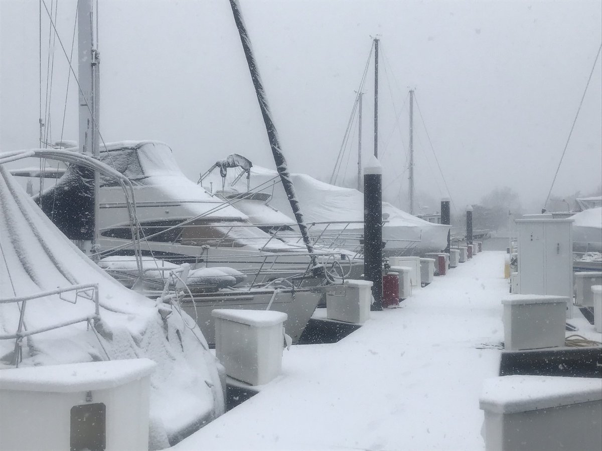 CYC1892's tweet photo. Current conditions! #SWDC #snowday #BoatLife https://t.co/xxANfOcEMb