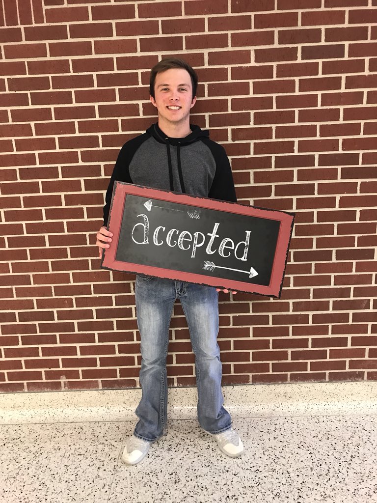 PearlandHS's tweet photo. ACCEPTED! Congratulations to Cade Tyra on his acceptance to Blinn!! @BlinnCollege @CadeTyra #OilerGrad2018 https://t.co/G5a98O0TcX