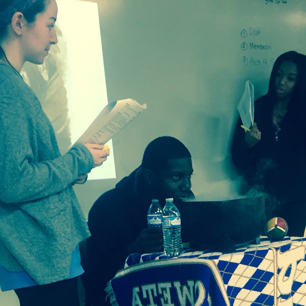 jackson_echs's tweet photo. Macbeth Act 4: 3 witches, a cauldron, and dry ice smoke #winningit #doubledoubletoil https://t.co/Ah1T1H9ddC