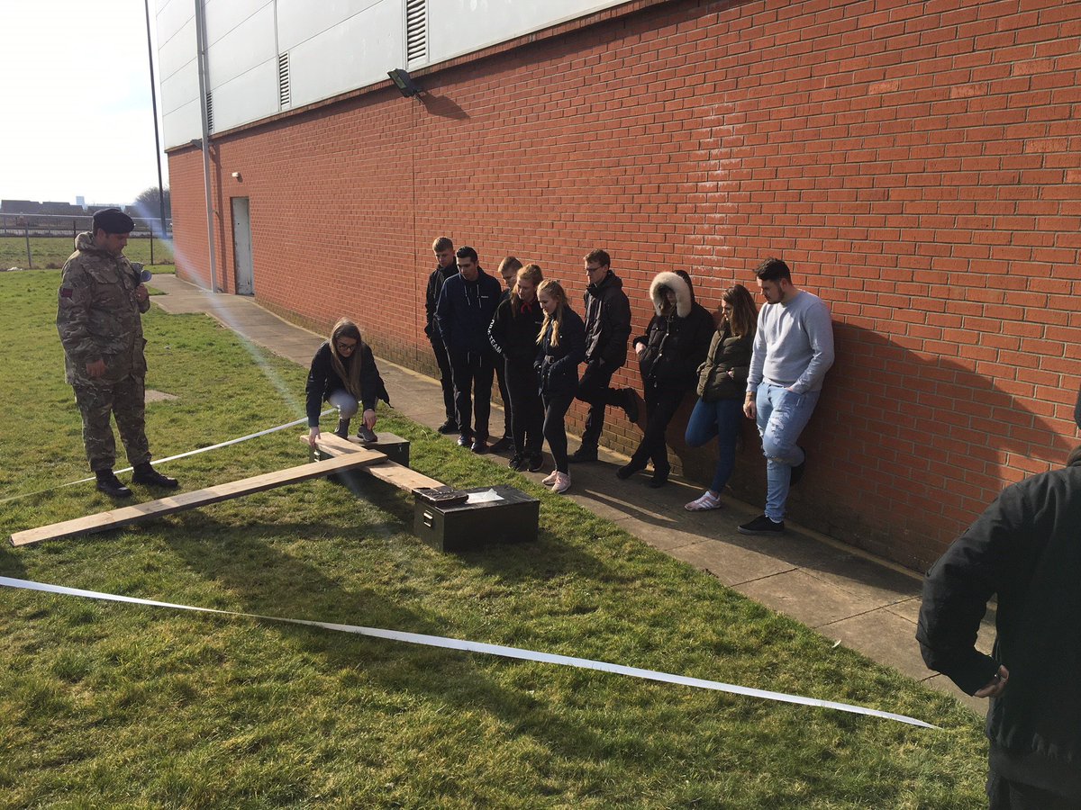 TynemetUPS's tweet photo. Uniformed Services Students conducting some team tasks with @103_Fd_Sqn_RE at @tynemet. Getting hands on experience and being coached into how to become leaders. #UniformedServices #Army #raisingaspirations #changinglives https://t.co/DiASuxKQAQ