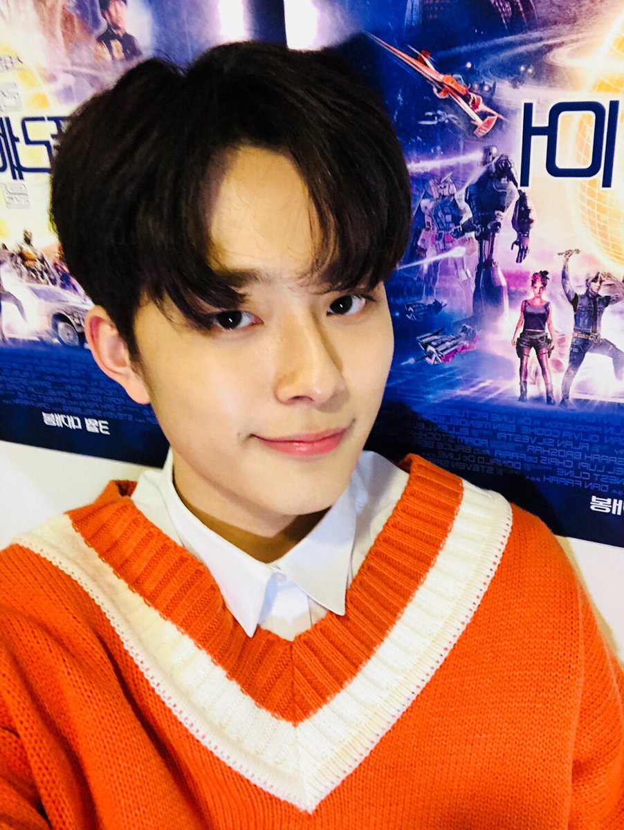 [#유선호] 유선호가 홍보하는 레디 플레이원 많이많이 봐주세용❤️💕🎤