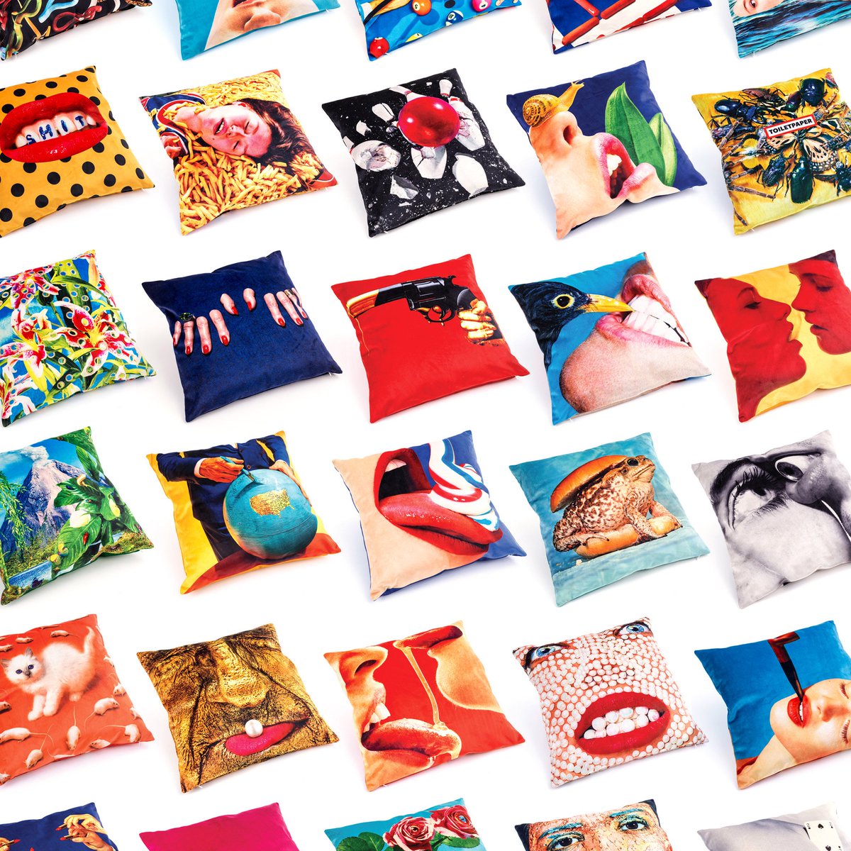 janerichardsint's tweet image. .@SELETTIworld wears #ToiletPaperMagazine cushions are coming soon, which one will you choose? #Seletti #MaurizioCattelan