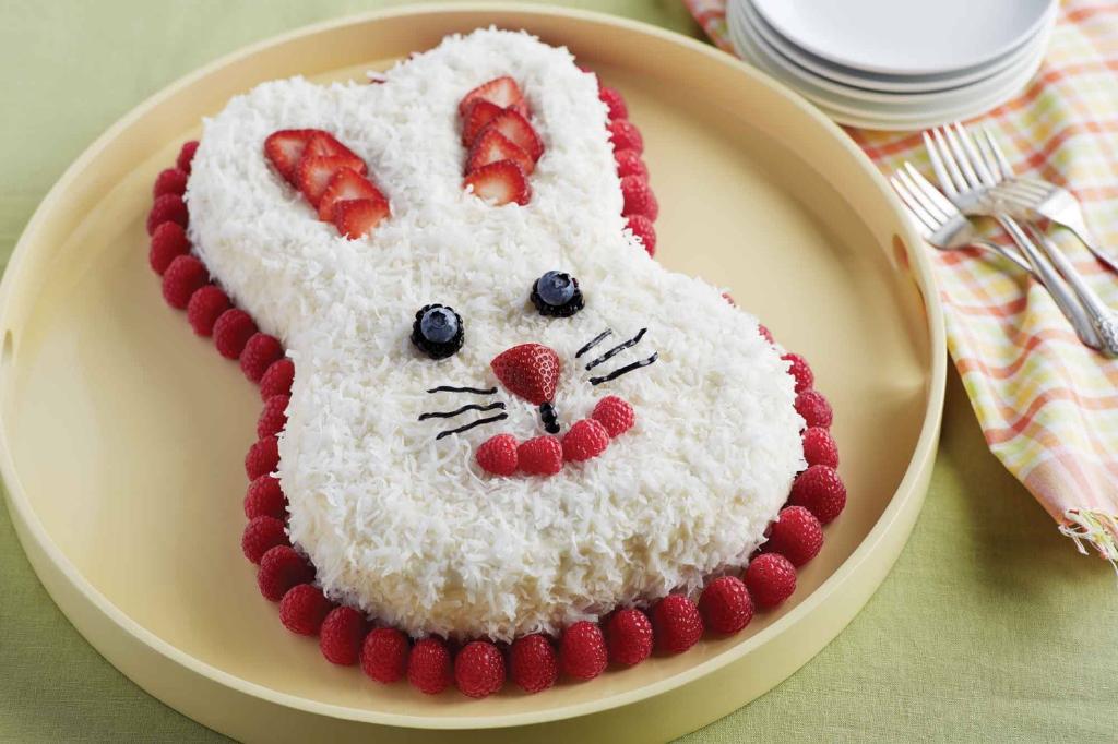 Spring has sprung! We’re bunny-hopping into #spring with this #berry-licious bunny #cake. #Recipe here: bit.ly/2oZqPaM
