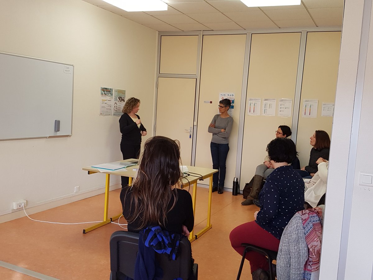 Nos stages de niveau A2 se passent bien.
En plein de travail !