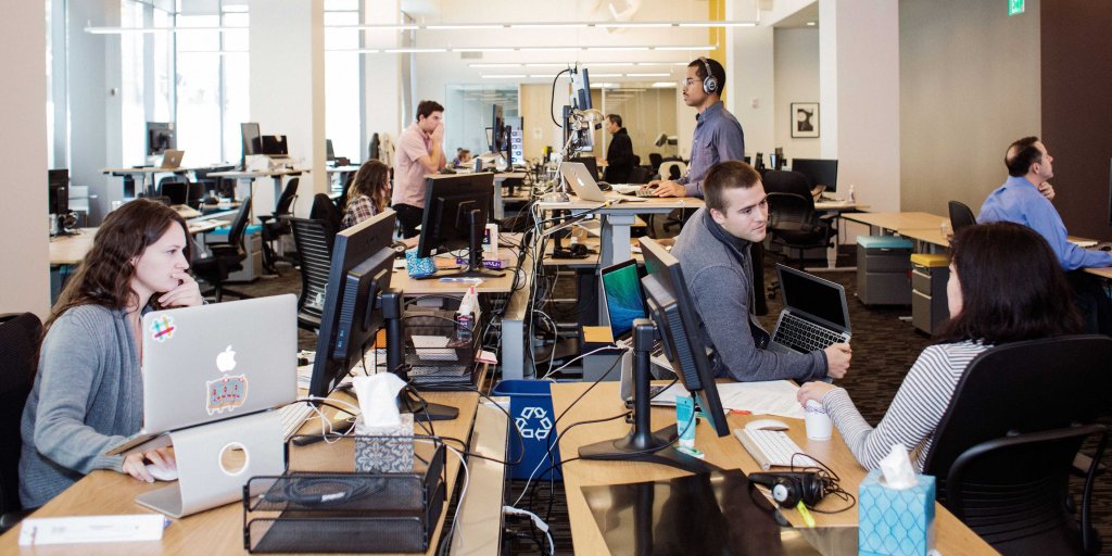 BusinessInsider's tweet image. We talked to Slack and Workday about why they believe the future of work is fewer open tabs read.bi/2FOpDBL