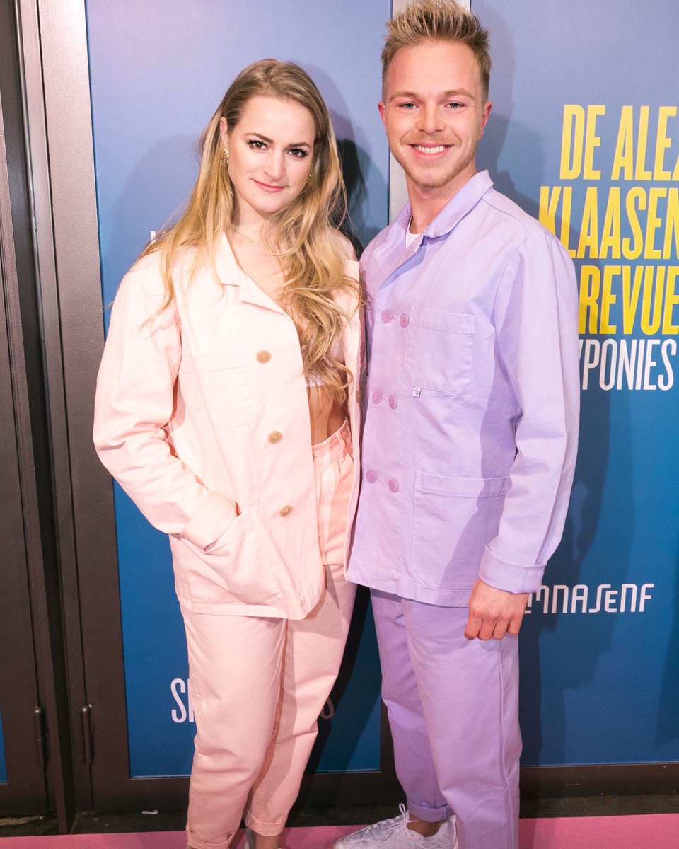 Showponies present. 🦄

#showponies #ditismijnlichaam #ponykamp #delamartheater #bonnesuits