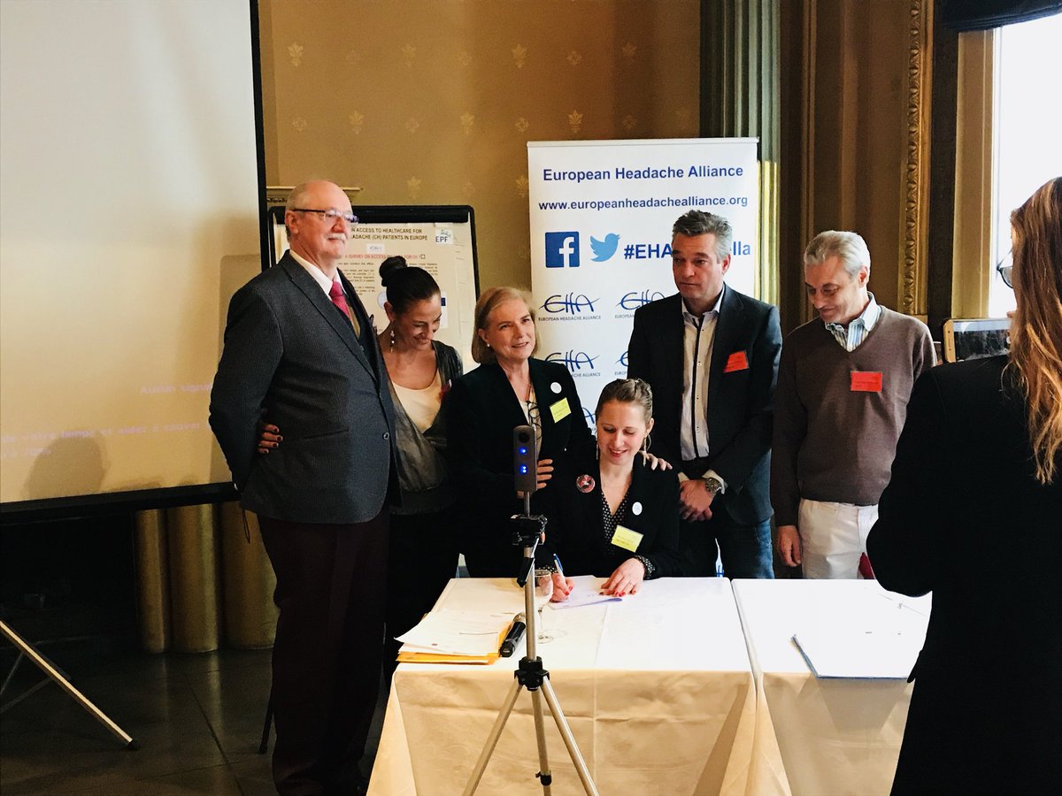 franzilielie's tweet photo. Signature of the Paris declaration. #clusterheadches #ClusterHeadacheAwarenessDay #forCHfuture #clusterheadache #EHAumbrella @CindyAdvocacy @ArteCluster https://t.co/5hXJWEnSkJ