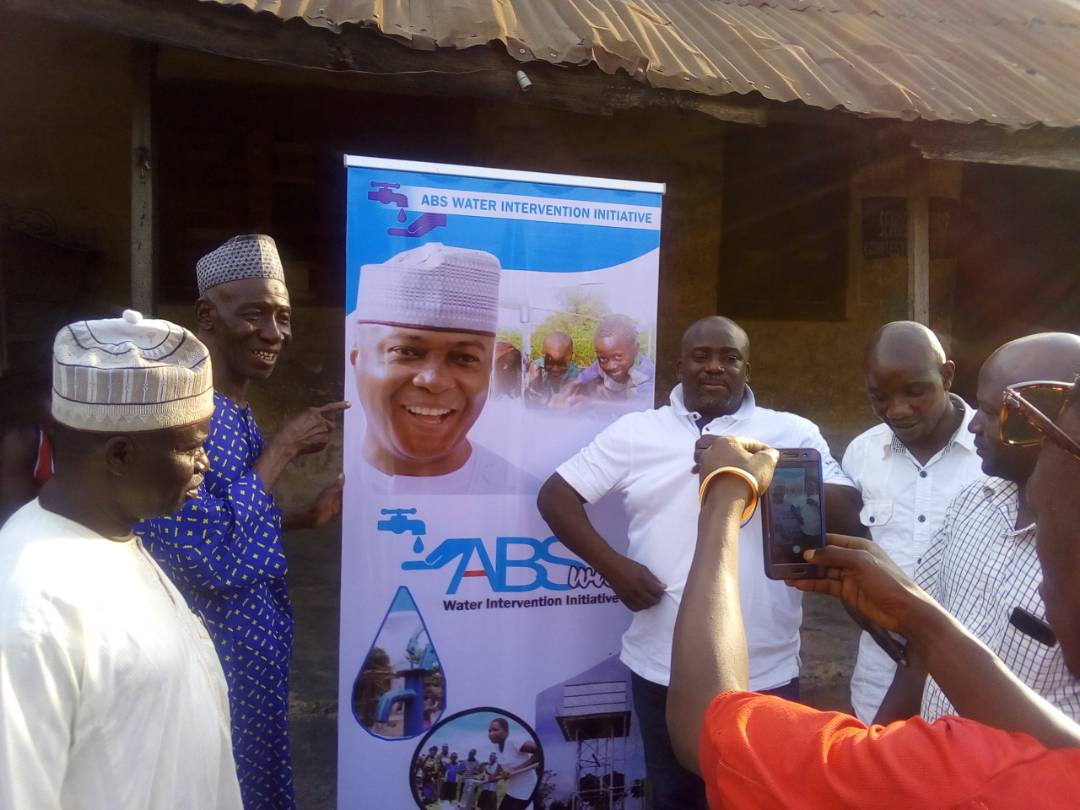 absconstoffice's tweet photo. He who gives water gives life, thanks to the @SPNigeria,  Dr. Abubakar @bukolasaraki for this water intervention initiative - @akeem_amao  (Chairman ABS water intervention initiative committee) https://t.co/GEzkseGfQc