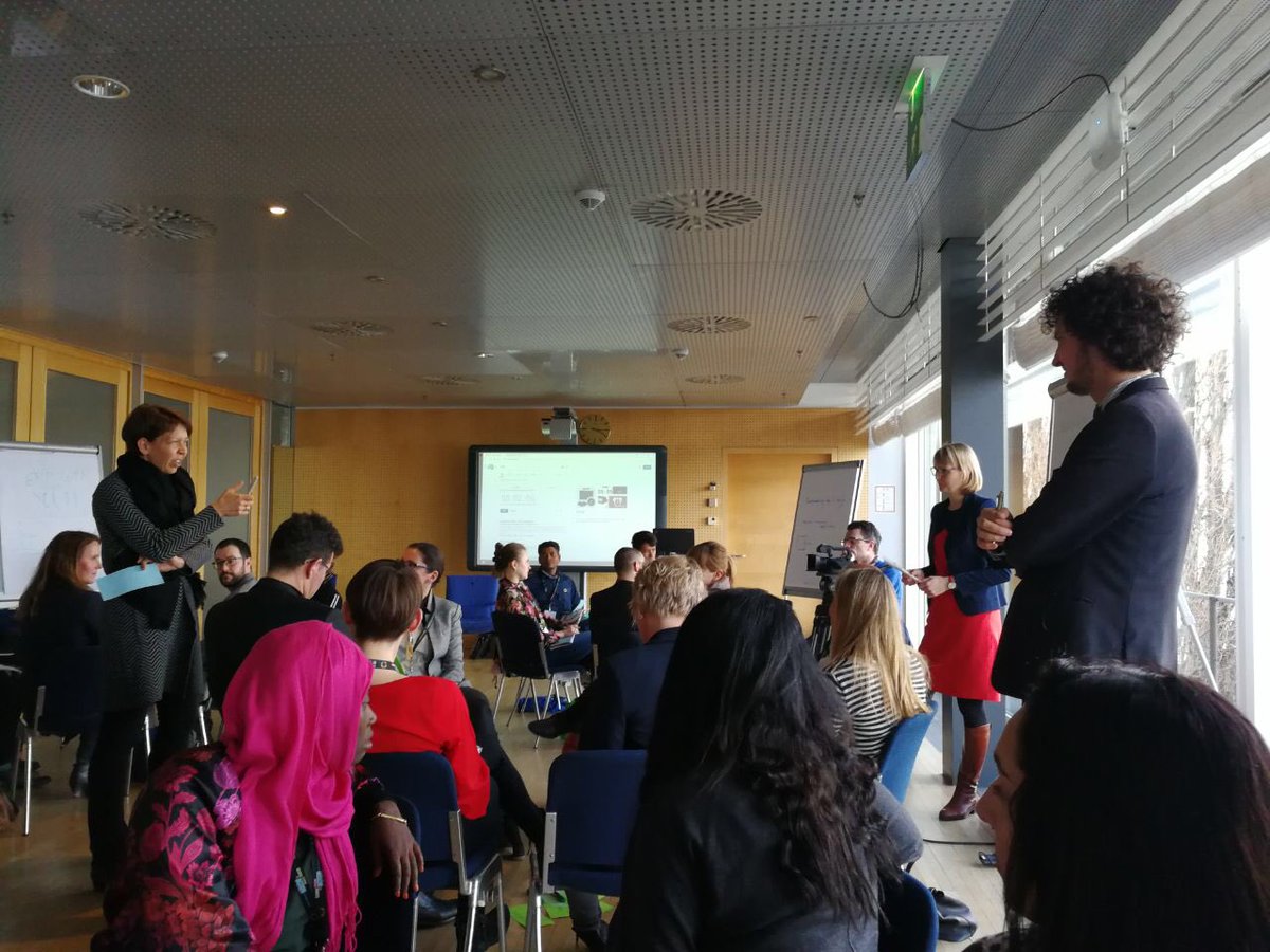 diplomacy_lab's tweet photo. Our member @nicolaforster doing an amazing job at @SDGglobalFest facilitating an Open Situation Room in Bonn. Say hi if you r there. #GDLSDGAct @SDGaction @bmwfoundation @emaloba @IvanaPonjavic @emqcrocker9 @tak_als @nicolaipogadl @Icharama @chrisF @ColetteGrace @elsamariedsilva https://t.co/tthBJuIbJn