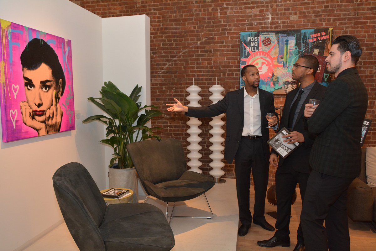 Last Thursday night in NYC, art fans came out in droves to meet German’s answer to Andy Warhol, pop artist, Michel Friess. His exhibit, “German Pop Art Meets New York," will stay up at <a href="/Studioanise/">Studio Anise</a> through May.