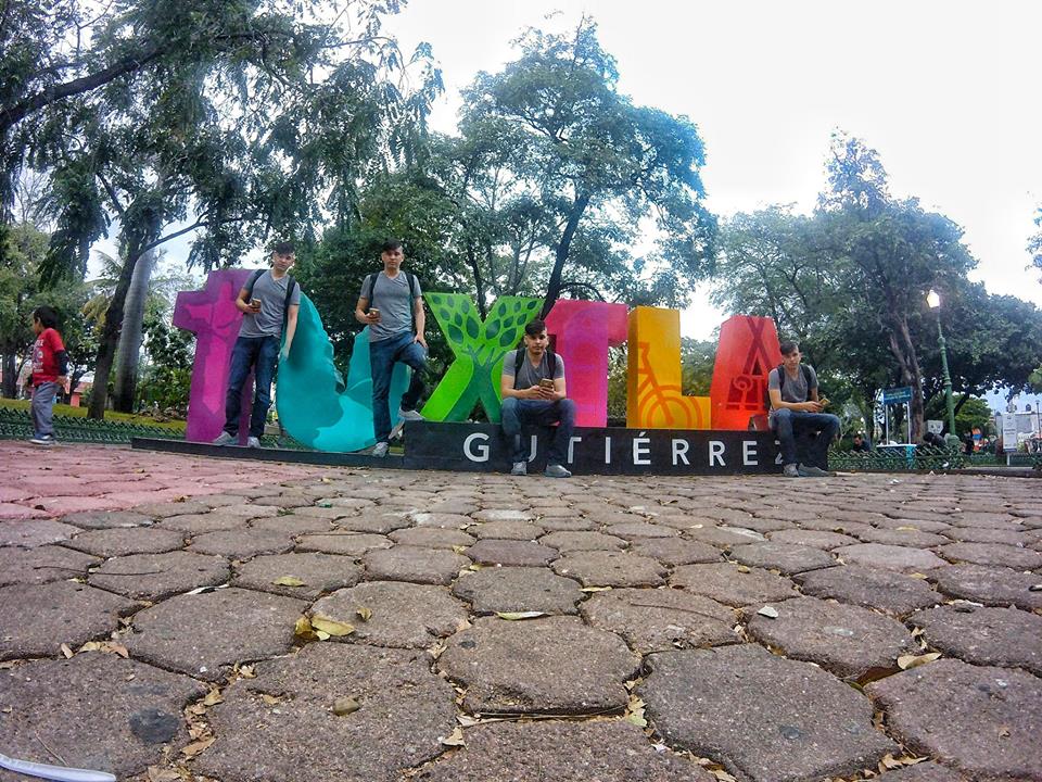 VisitChiapasApp's tweet photo. Tómate la foto en #TuxtlaGutiérrez #Chiapas
¡Vive la Semana Santa en Chiapas! https://t.co/PrhPOY78eY