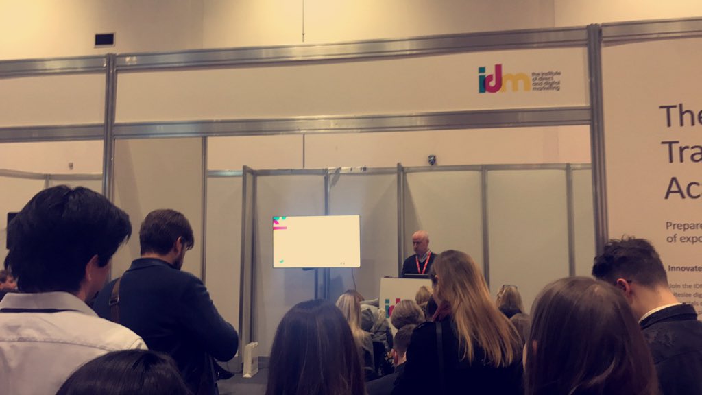 theidm's tweet photo. Another full house for our third session with @channelman Andy Grant. 20 essentials of B2B Marketing. #IDMAcademy #B2B18 https://t.co/6MNwSLvlsF