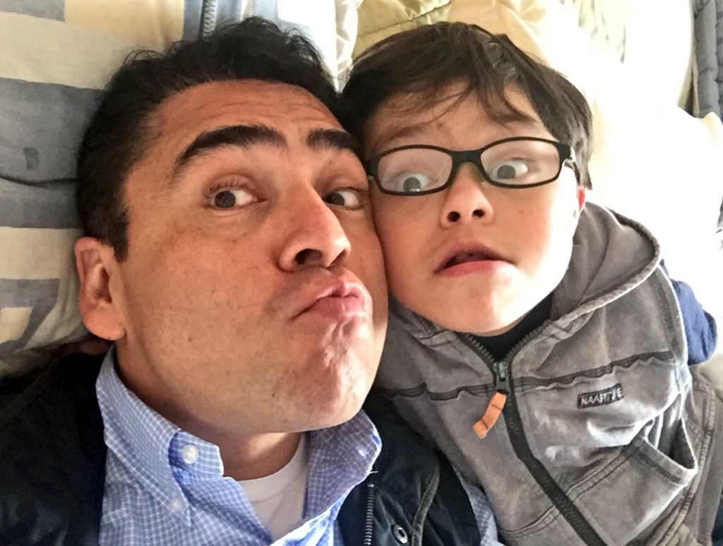 MarioArvizu's tweet photo. La “Trisomía 21” o Síndrome de Down. Un tercer cromosoma en el par 21, de ahí que el 21 de marzo sea el Día Mundial del Síndrome de Down. Gracias por haber llegado a nuestras vidas y por estar con nosotros hijo. Feliz día a todos!! https://t.co/jFa5q86OJ3