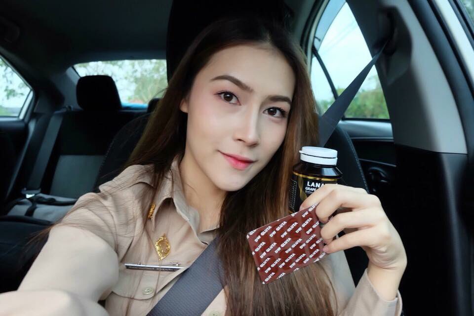 dwplus888's tweet image. ครูสาวหน้าละอ่อน วัยกระเตาะ เป็นครูต้องสวยขนาดนี้มั้ย เค้ากินอะไรทำไมผิวเค้าดี  ครูสวยแบบนี้ตั้งใจเรียนแย่เลย #ได้สักครั้งจะตั้งใจเรียน #ครูสวยบอกต่อ #howtopefect  #O2soSTRONG