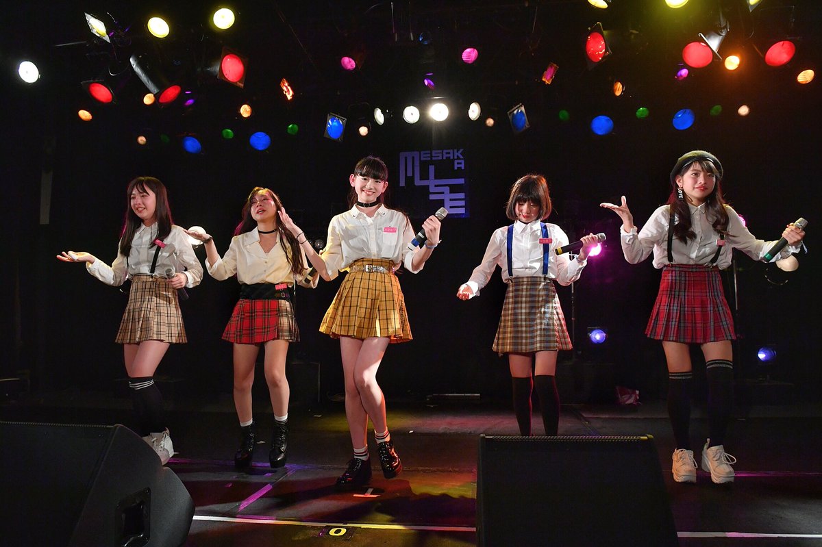 setagaya555's tweet photo. 2018.3.18 PARLISH 山本凜様
最後の決めポーズは撮らなきゃ(使命感
凜様センターとかナイスポジショニングですわ
#山本凜
#PARLISH
#avexartistacademyOSAKAPREMIUMLIVE
#江坂MUSE https://t.co/CSPp6GKQLt