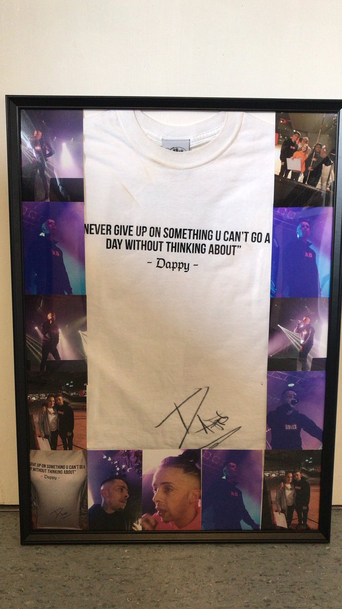 ImogenFitchett's tweet photo. Look at my frame now @TheDappy #TheLevelsTour signed tshirt in frame with pictures😍😍😍❤️❤️
#LoveDappyWithAPassion ❤️
@SamSamDappy @Wendy_DappyFan @GreenieBro obviously got our photo printed for the frame too ❤️ https://t.co/sbJ2LNqHho