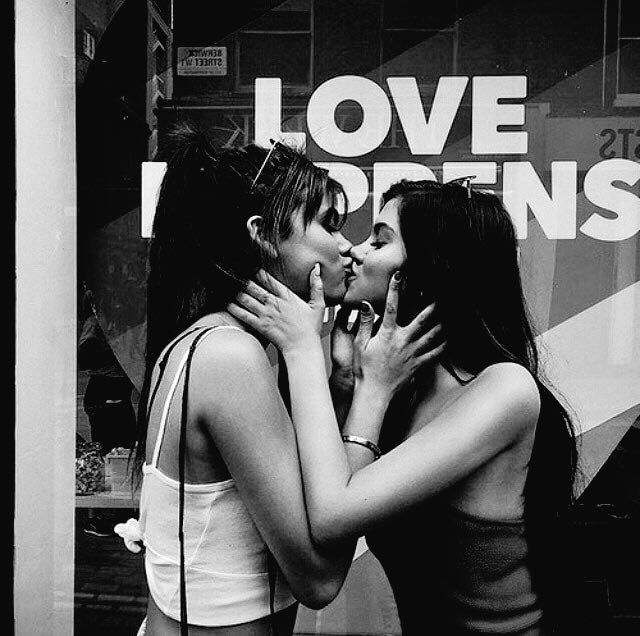 gaysandmore's tweet photo. https://t.co/IO4JIaSeeA