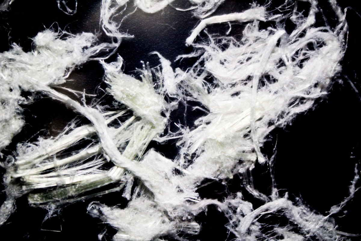 i2Analytical's tweet photo. Did you know that #Asbestos is a set of six naturally occurring silicate minerals? #Crocidolite #Amosite #Chrysotile #Anthophyllite #Actinolite #Tremolite https://t.co/foYR8eKOPc