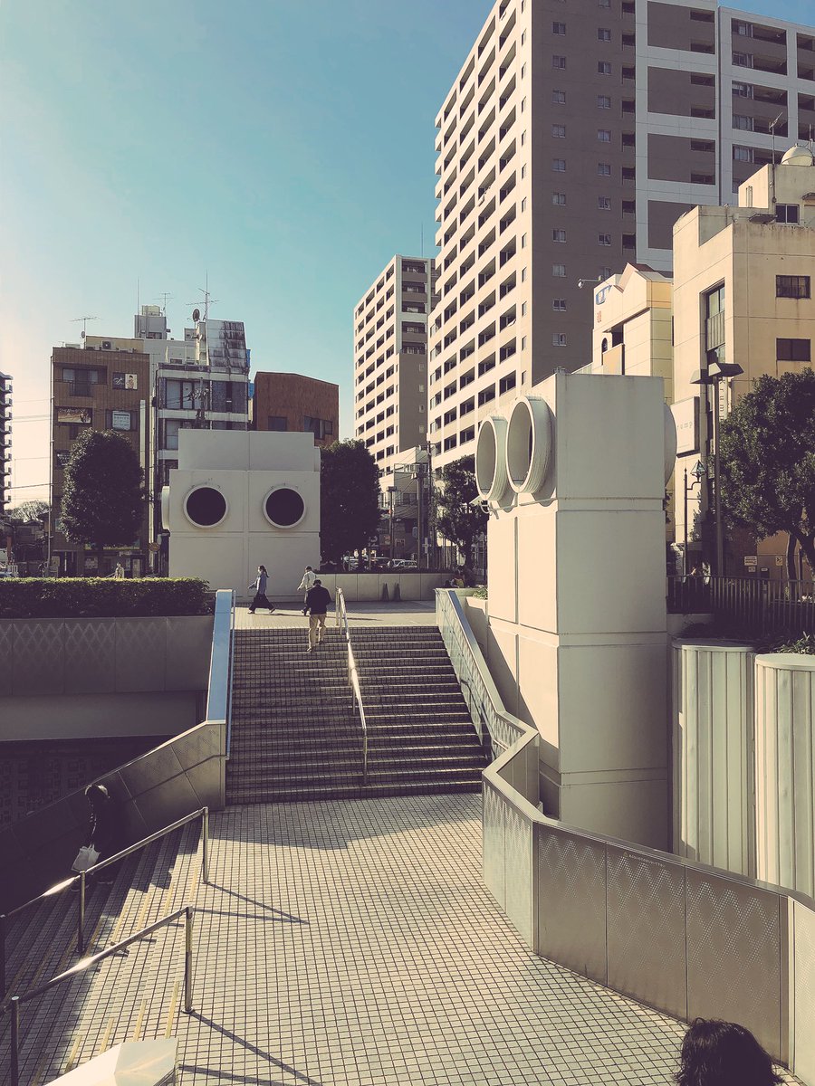 ট ইট র 𝙆𝙤𝙢𝙞𝙣𝙖𝙢𝙞𝙉𝙖 コミナミ バイバイ 松戸の伊勢丹 いい匂いの1階 お母さんの2階 お父さんの3階 おしゃれな4階 大人な5階 必ず迷う6階 本屋7階 わくわくの8階 エスカレーターここで終わりの9階 コムサの10階 イート