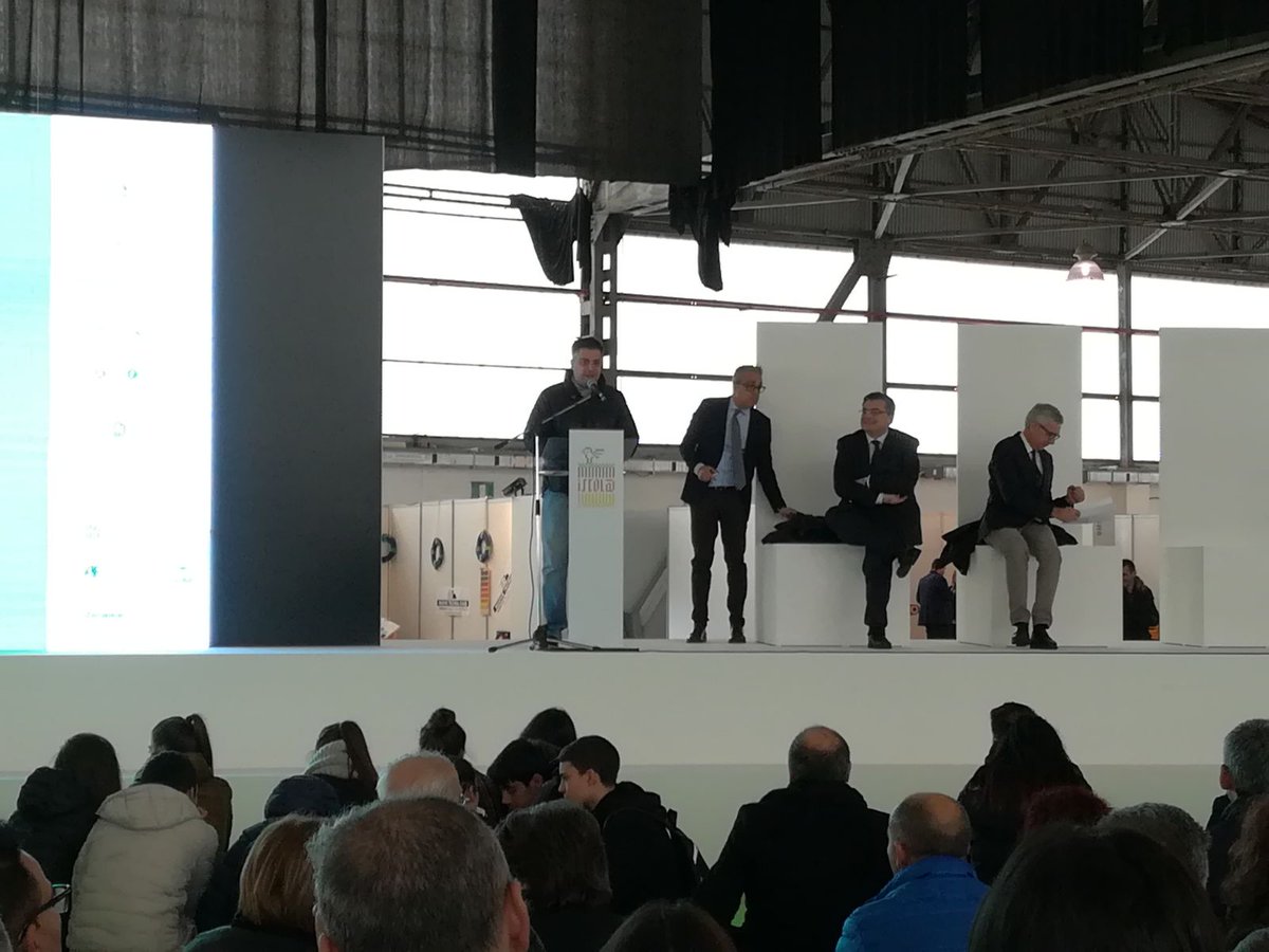 gfganau's tweet photo. Oggi alla fiera di #Cagliari aperta la due giorni su arredi e tecnologie innovative per la #scuola sarda. Un ulteriore passo avanti del progetto #iscol@ per una scuola più accogliente ed adatta ad una nuova e moderna didattica. #Sardegna https://t.co/kmtPVwJlFM