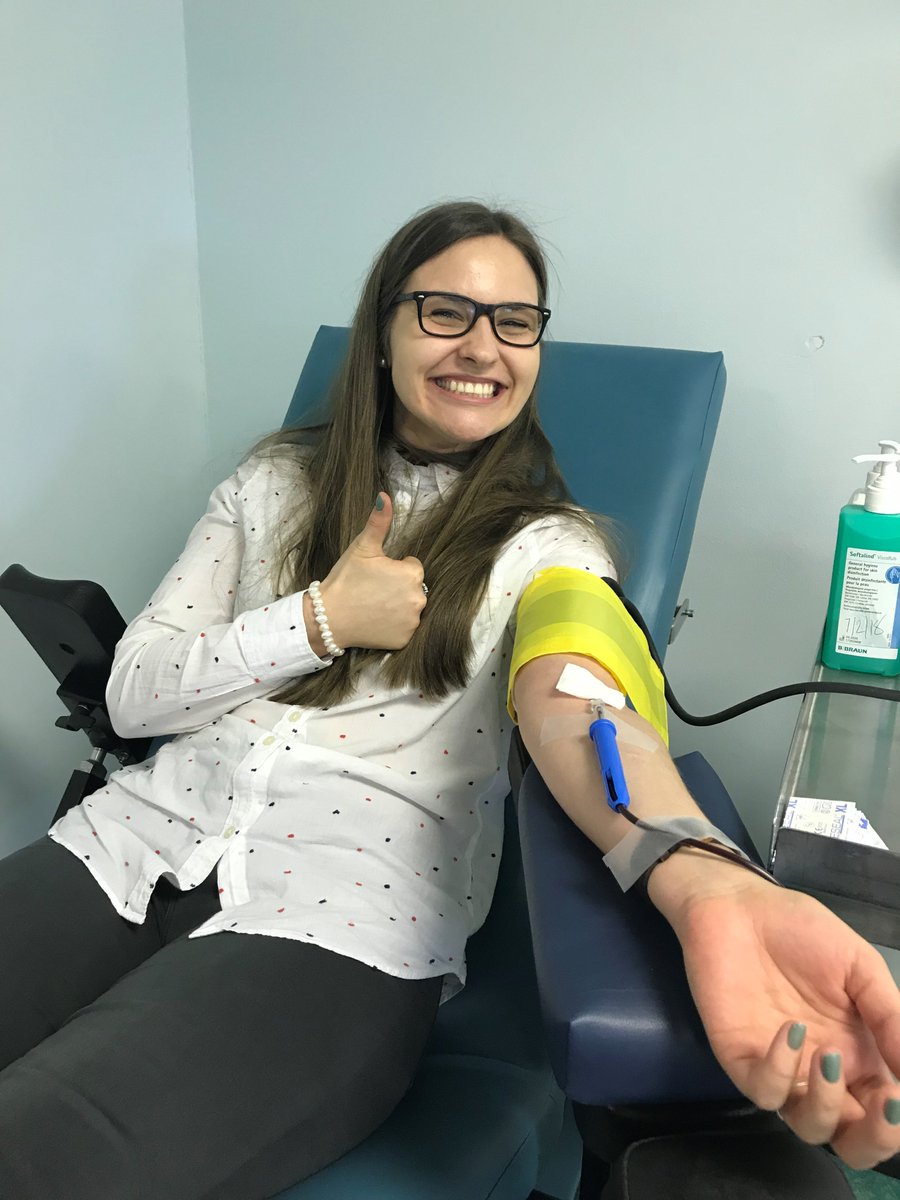 espc's tweet photo. Today our marketing team paid a visit to @givebloodscot where some of the girls donated blood. Here is a picture of enthusiastic Laura officially becoming a blood donor. #teamespc #blooddonor #giveblood https://t.co/S3dFhSHVnq