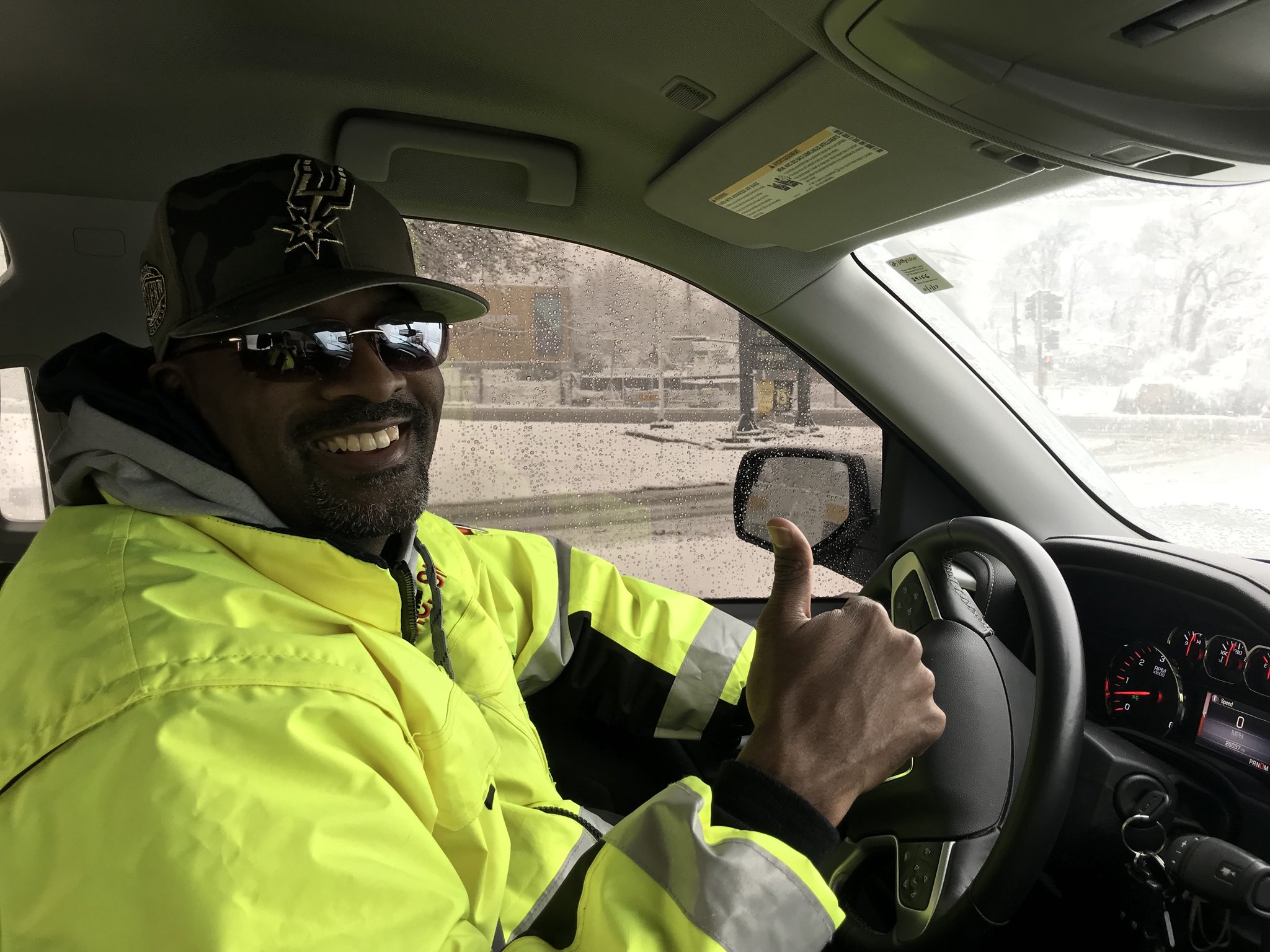 DC DPW on Twitter: "We are out in Ward 5, with Eric— a area manager! He