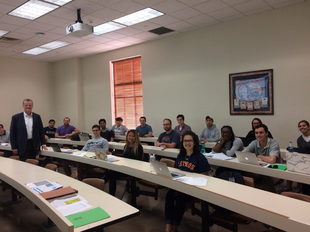 SmithermanTX's tweet image. Many thanks to @ERCOT_ISO CEO Bill MAGNESS for speaking to @UTexasLaw energy law class #txlege @nrgenergy