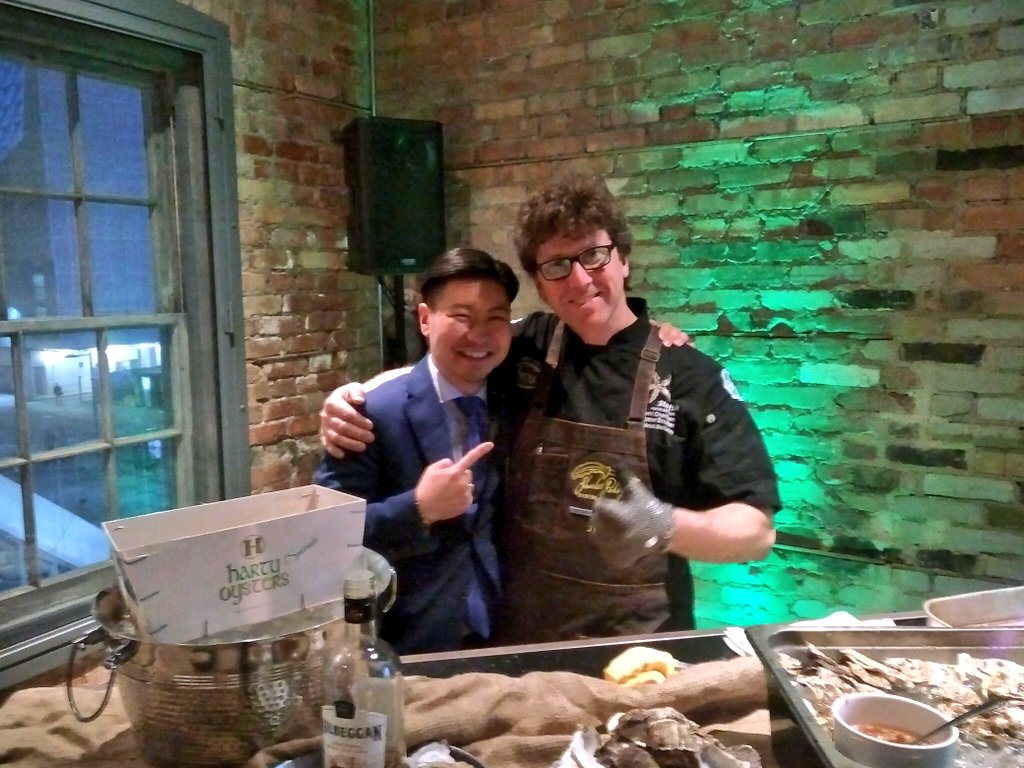 mashashimoto's tweet photo. Great event last night to celebrate @AirCanada new non-stop #Toronto #Shannon and #Montreal #Dublin, an evening exploring the Emerald Isle through #Food and #Music.  Great Oysters with Whiskey by a good friend @ShuckerPaddy. #FlyTheFlag #Ireland https://t.co/Rwq81w0p7a