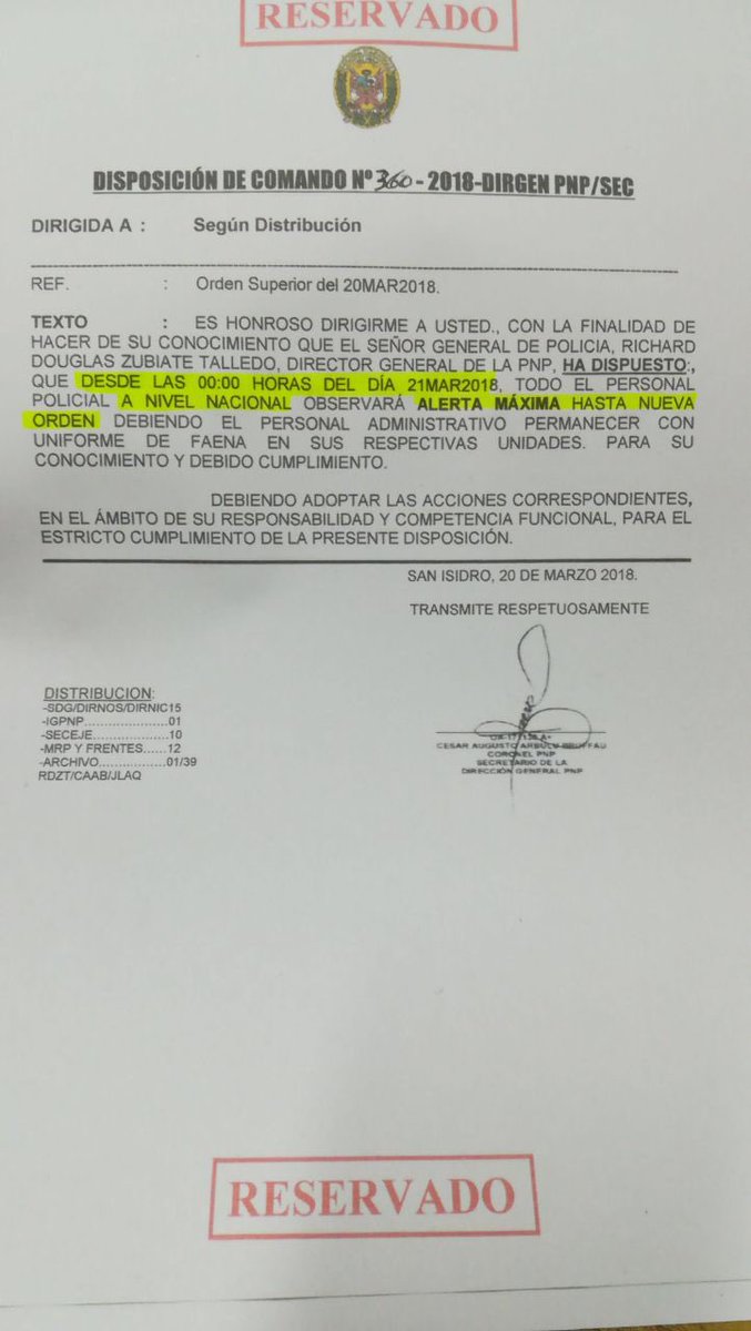 vinelliU's tweet photo. #OJO | Policía Nacional del Perú en “alerta máxima” a la espera de cualquier orden de la comandancia. https://t.co/2lNf3Gyb9a