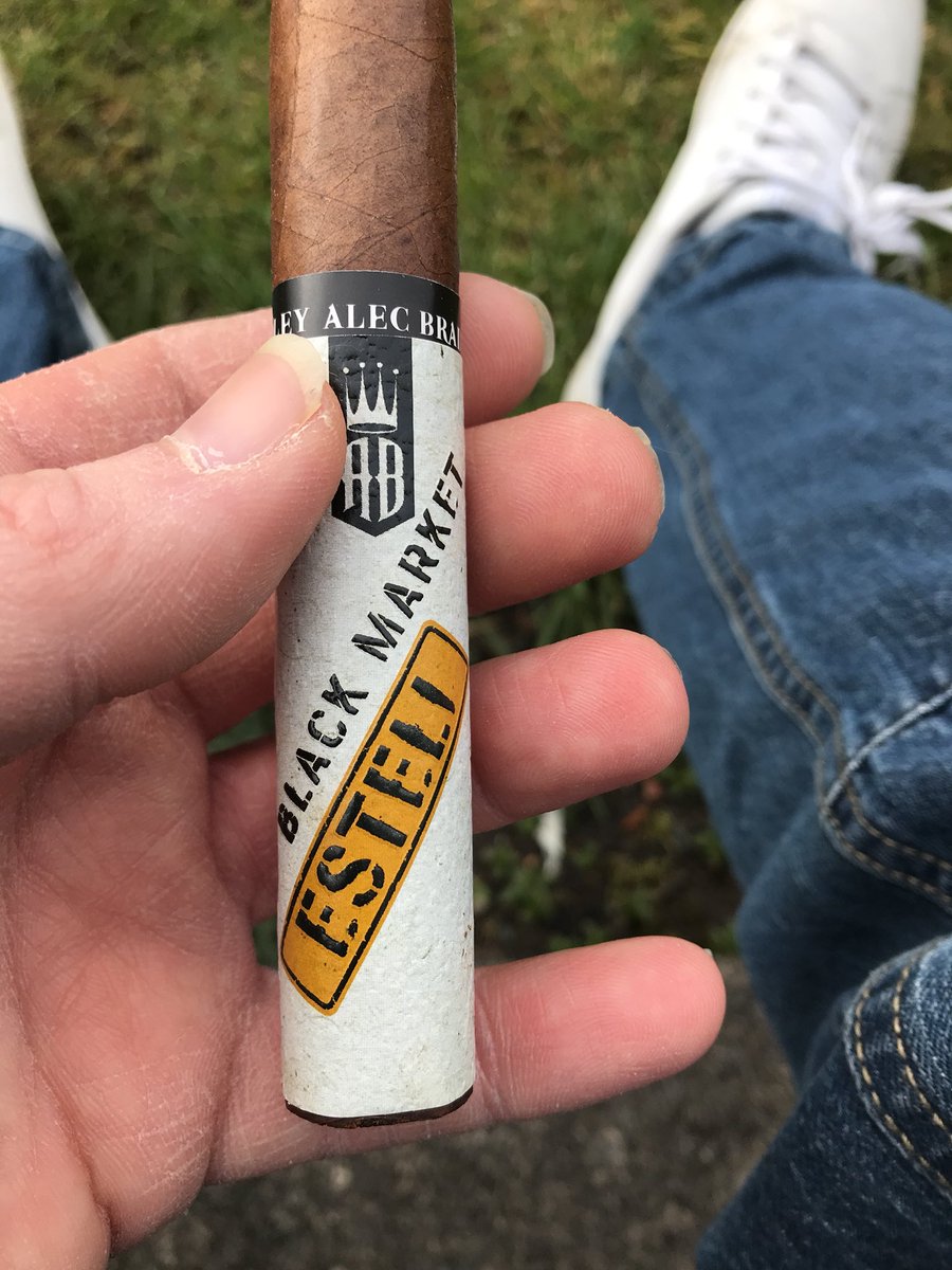 shrek83's tweet photo. @alecbradley Enjoying your best black market I have had so far thank you https://t.co/5wWCjuRoFa