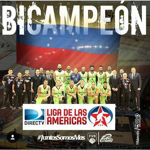 guaropelao1's tweet photo. El Facebook me recuerda esta fotografía del 18 de marzo del 2017 @GuarosOficial con el bicampeonato del torneo @Ligamericas #Historia del baloncesto venezolano #BaulGuaro 👇👇👇 https://t.co/3gTsNZvVMo