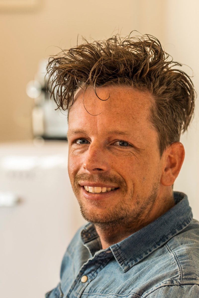 Waarom doet DUS bv in Schoonhoven mee aan de ‘Kom binnen bij bedrijven’ open dagen? “Wij vinden het mooi om met mensen uit de regio Krimpenerwaard te werken,” zegt Jasper Hoek. Lees het interview: kombinnenbijbedrijven.nl/ervaringen-van… #kombinnenbijbedrijven