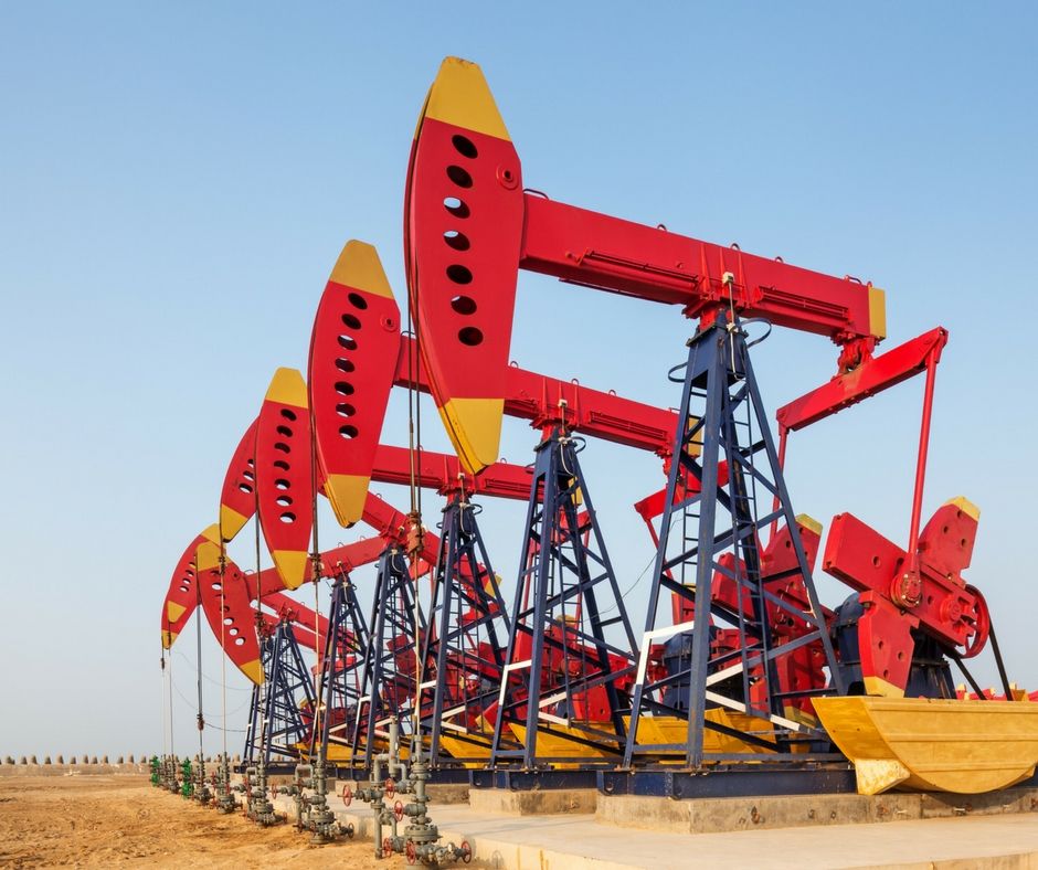 PhoenixOilfield's tweet photo. Discover some of the most promising service trends and learn how Oildex Oilfield Service Suite can help you incorporate these technologies: https://t.co/B1alpU5rhV #Oil #oilandgas #oilfield #tech #trends https://t.co/udCcdRs64n