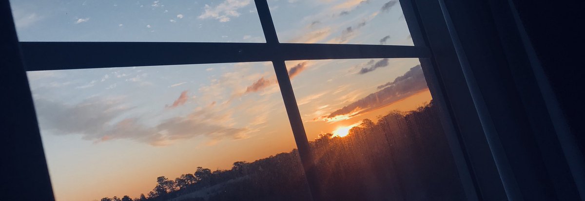 Jesssampley's tweet image. A beautiful sunrise in South Carolina this morning. #SouthCarolina #Travelgram