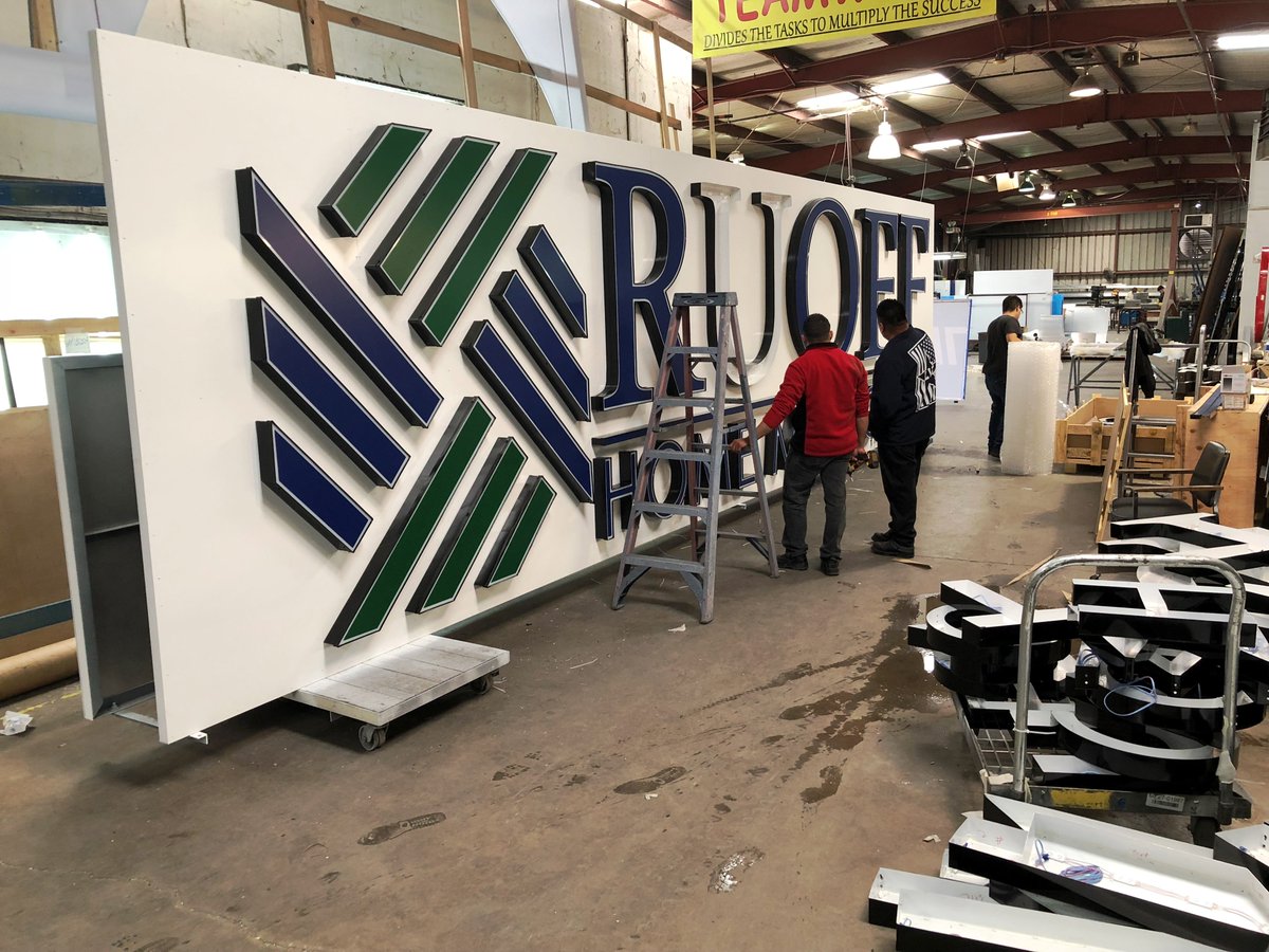 AccentGraphics's tweet image. Ruoff Home Mortgage- Indianapolis, IN