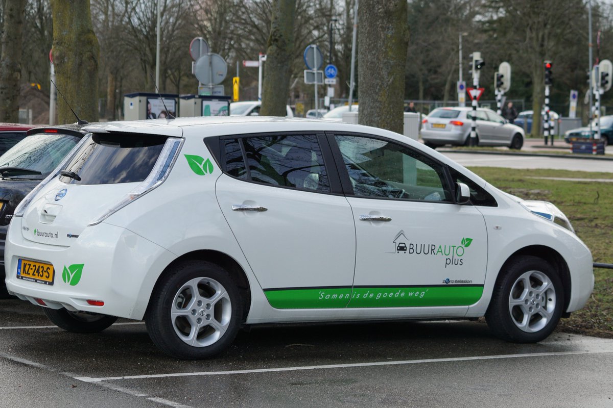 EBUtrecht's tweet photo. Hoe is het nu met #Schwung @VialisBV &amp; @BuurautoNL, 5 maanden na het winnen vd Smart Mobility Challenge 2017? Lees het in de longread https://t.co/qFztXIs57e https://t.co/yXAFjtGHcS