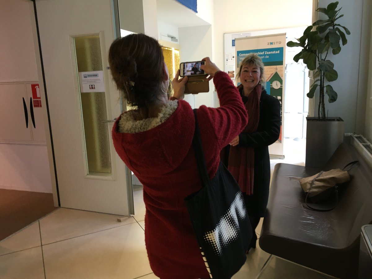 DeOrkaan's tweet photo. Foto-momentje bij @SannaMun @D66Zaanstad - maar ze heeft gestemd! https://t.co/DamwSQfFHf