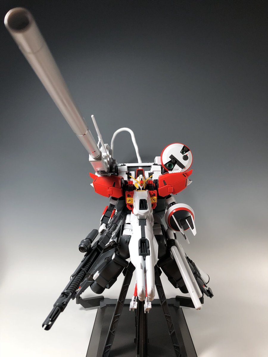 MG ディープストライカー デカいけど、パーツ分割は割と大味だったので