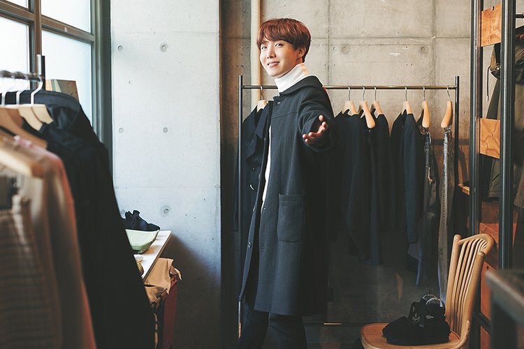 swyg93's tweet photo. เซทนี้มีความบอยเฟรนโคตรสูงอ่ะ สัมผัสได้ถึงความอบอุ่นผ่านรูปถึงมือ   นี่ถ้าเป็นคนถ่าย คงละลายตายหน้ากล้องอ่ะ ฮืออออออออ #โตไปเมียโฮป https://t.co/91eDyv2YzF