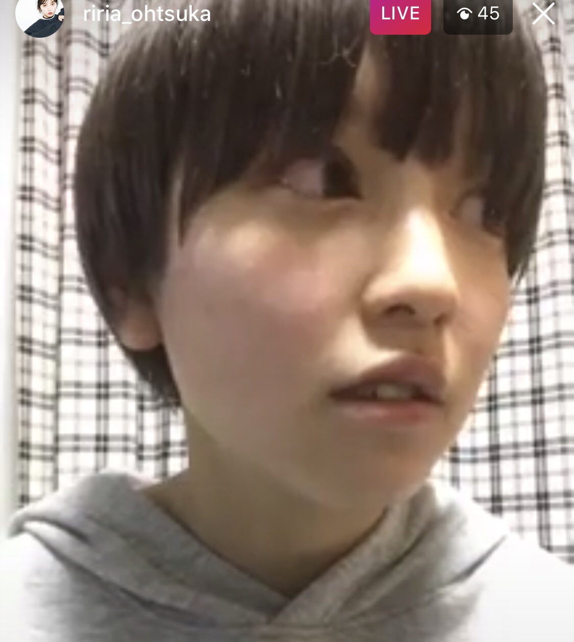 イメチェンストーリー この黒髪ぽくて前髪ぱっつんのベリーショートヘアマジ可愛いなぁ ๑ W ๑ 大塚りりあ りりあ充 黒髪ベリーショート ぱっつん 可愛いと思ったらrt T Co Ozsvactoxf Twitter