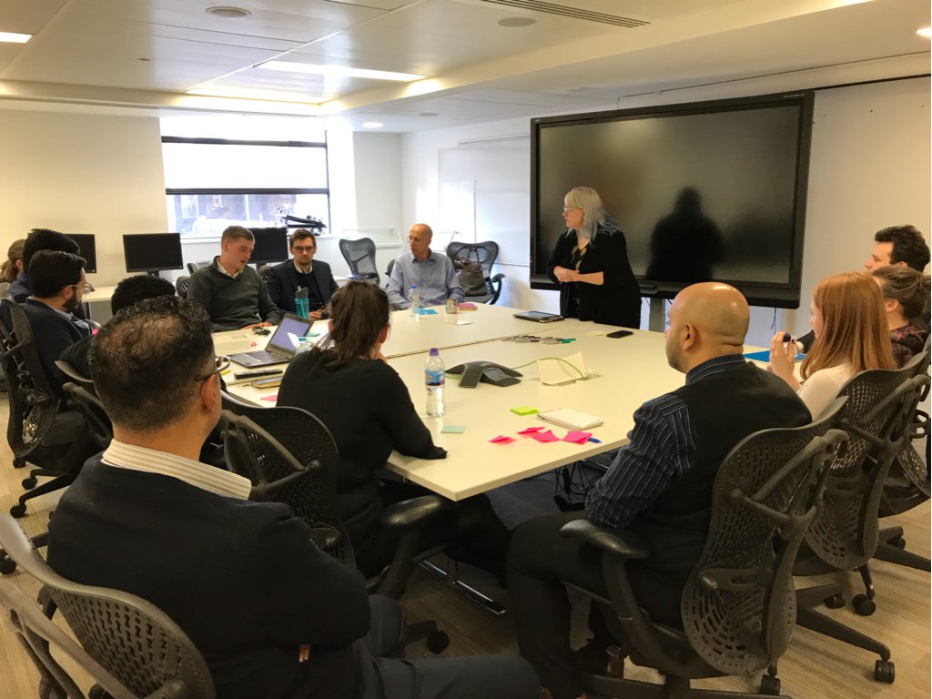 Hack the Economy workshop, part of <a href="/NAOorguk/">National Audit Office</a>  #learnfest with @gabysslave / hacktheeconomy.co.uk #ecenomydata2018