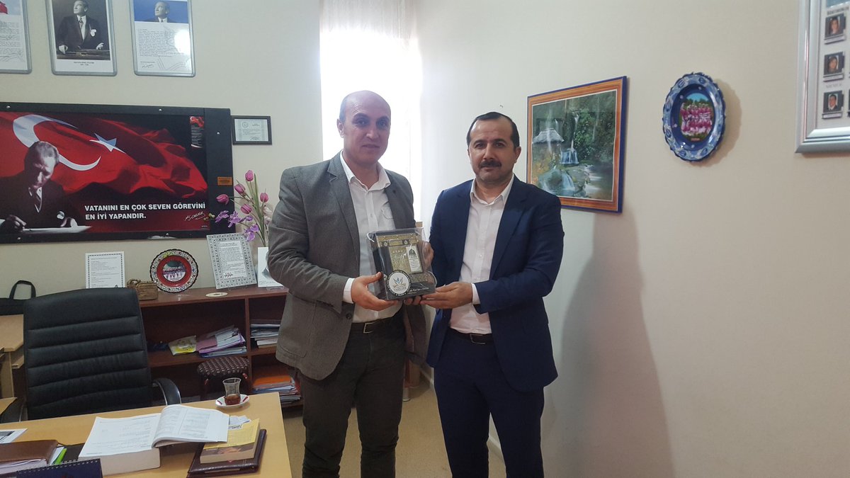 ÇİFTLİKKÖY / Sultaniye Şehit Baçerettin Özgür Ortaokuluna Siyer Sınavına Katkılarından Dolayı Hediye Kuran-ı Kerim Takdim Ettik