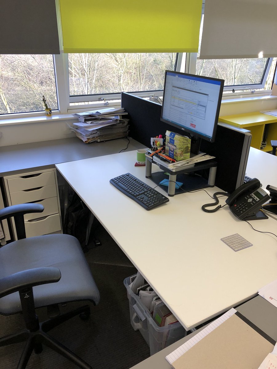 IWarchitectjohn's tweet photo. A rare sight @ingletonwood #norwich. Chris stammers desk #springcleaned and #sweetsmelling. Well done Chris! https://t.co/oA8iwWtWLE