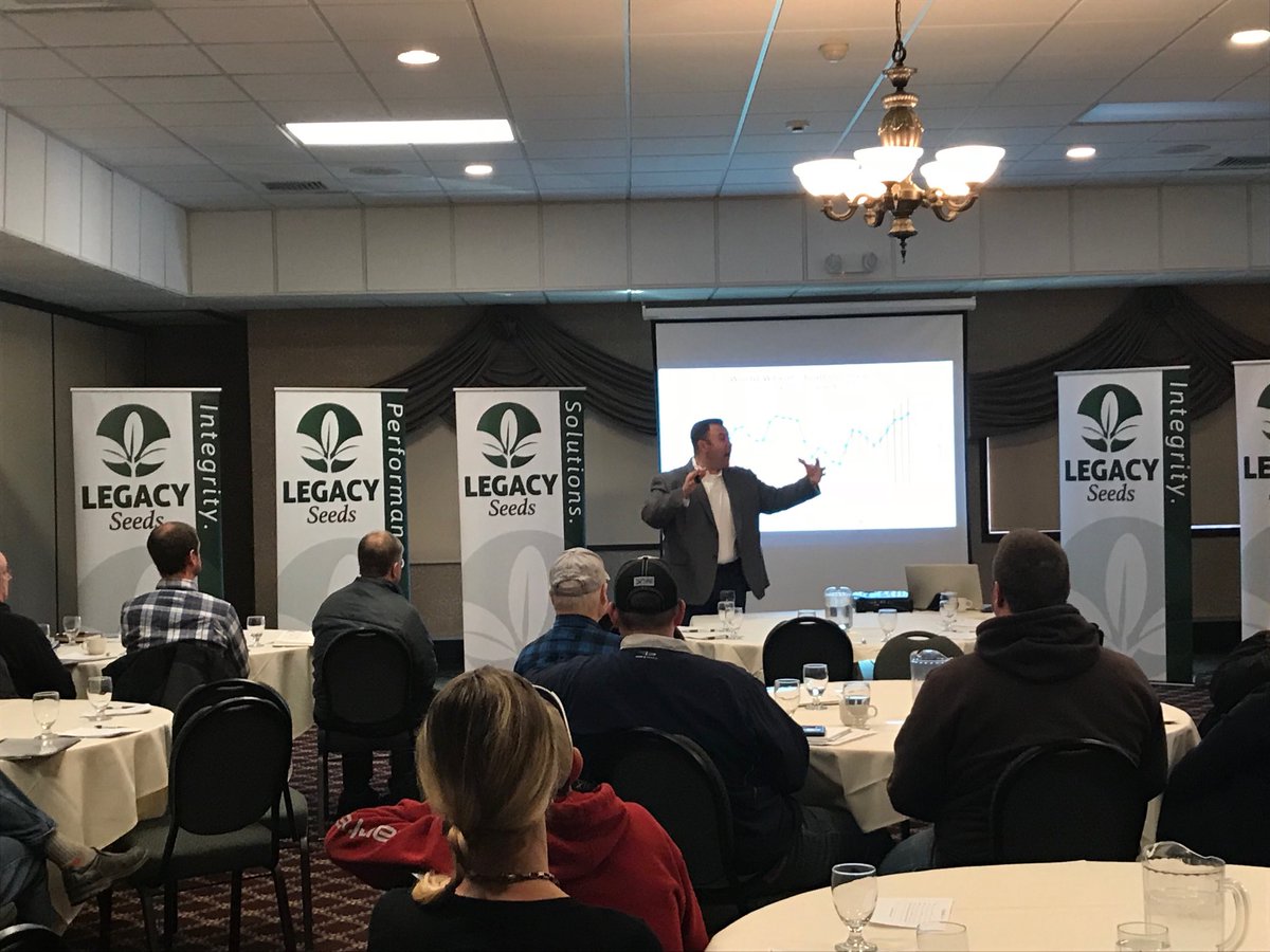 PlantCoverCrops's tweet photo. Mike North speaking Legacy Seeds Advantage meeting in Waupaca, WI today. @LegacyYields @LegacySeedsInc https://t.co/KmkpNvrnr8