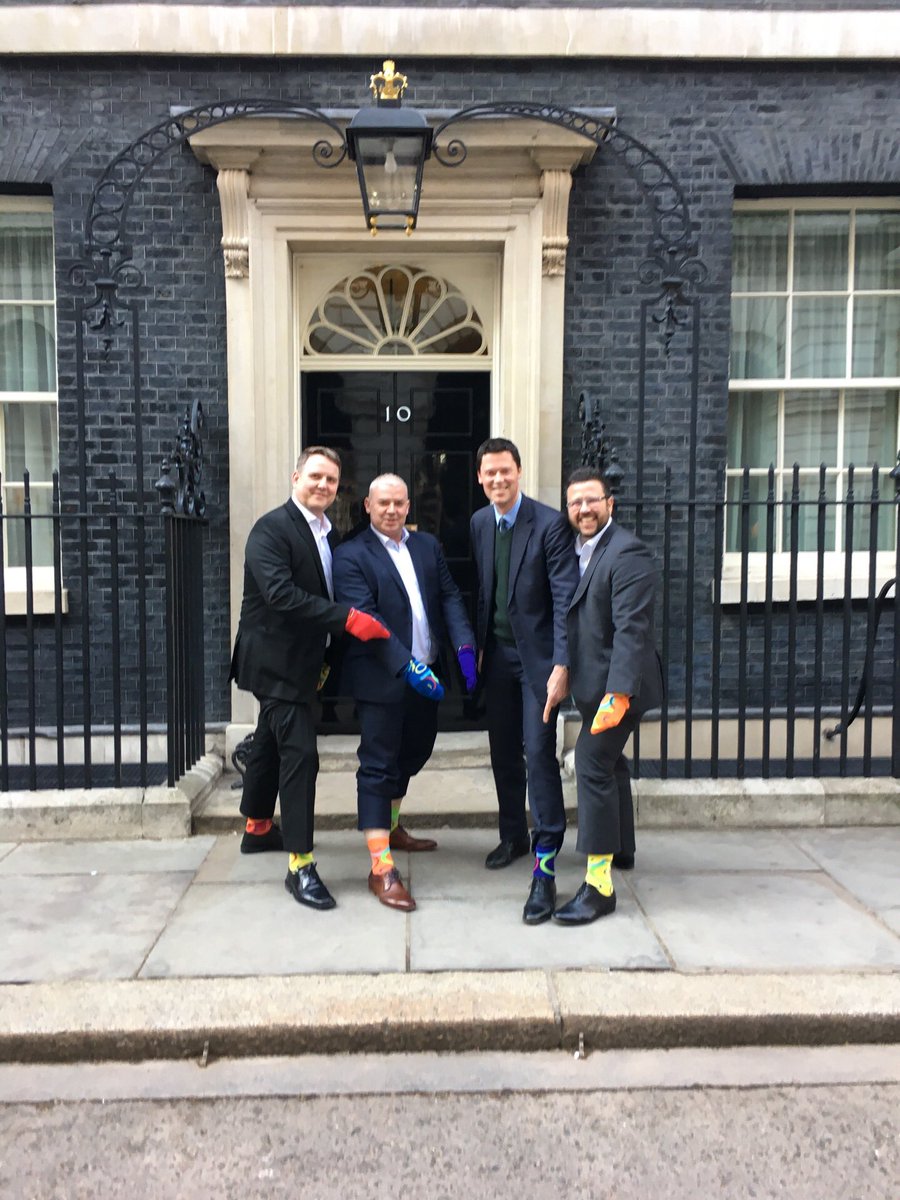 #WDSD18 #WDSD2018 Look where the Cotswold Down Syndrome Group got to today with <a href="/AlexChalkChelt/">Alex Chalk KC</a> wearing off socks! <a href="/10DowningStreet/">UK Prime Minister</a>