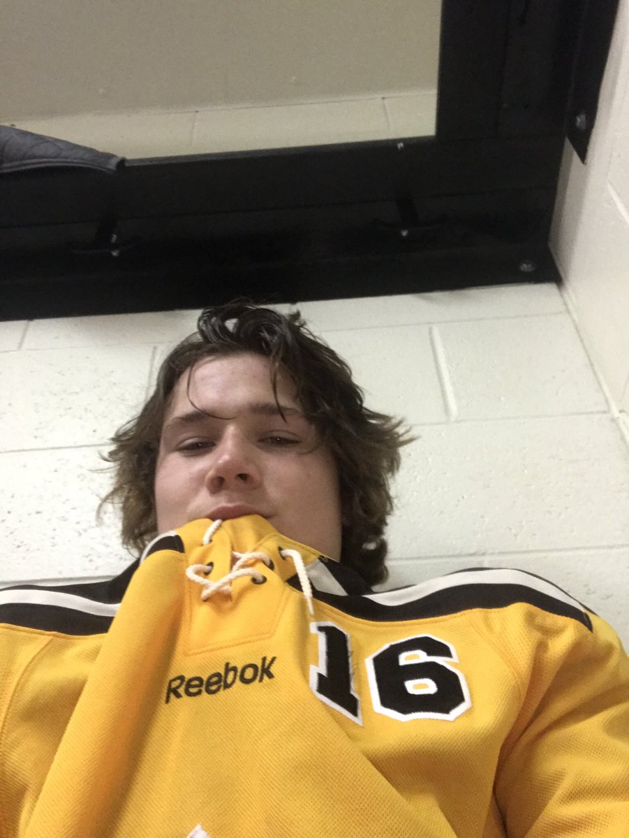 mkoethe7's tweet image. Happy birthday to the kid!!! Love you suchs❤️ #melonhead #statechamp