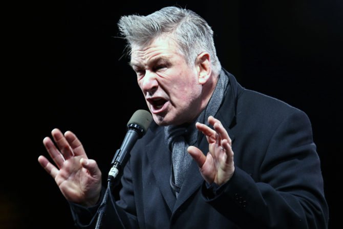 NBC Alec Baldwin yells homophobic slur outside his apartment window